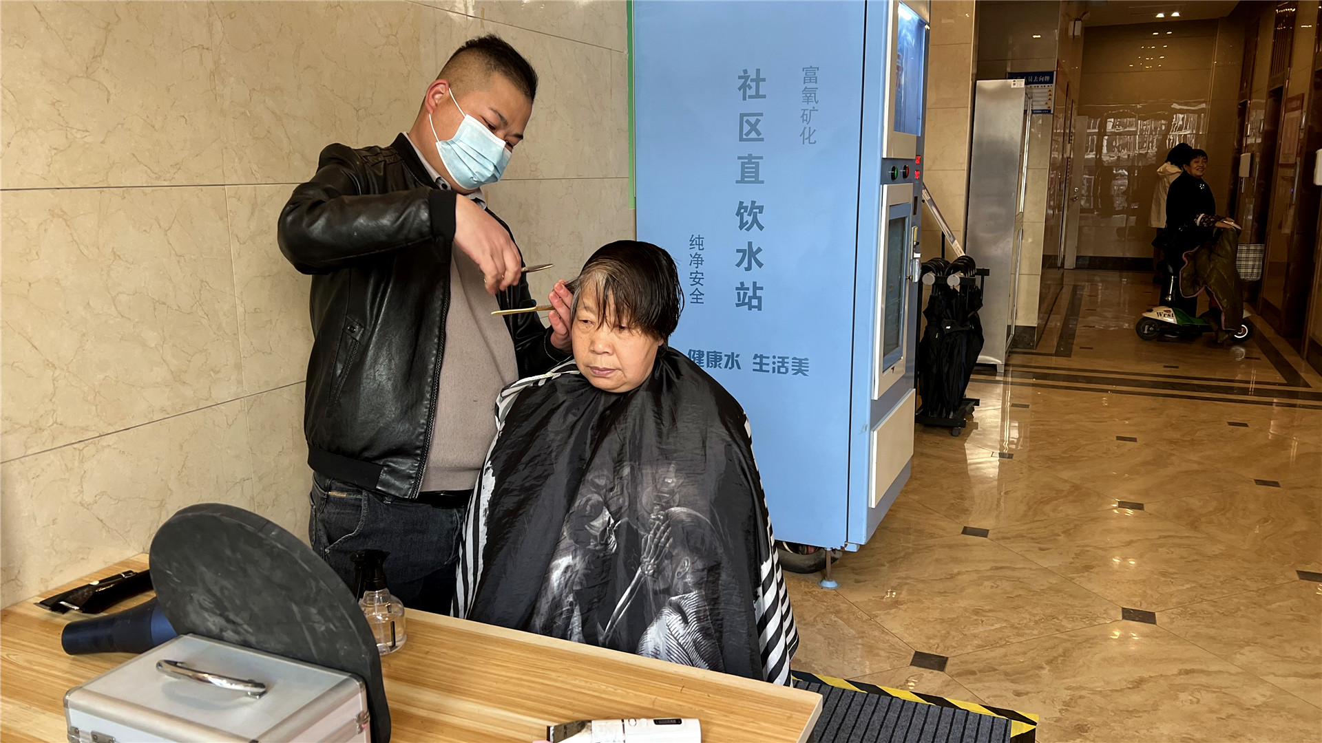 傳遞溫暖，愛心義剪 (1)_副本.jpg